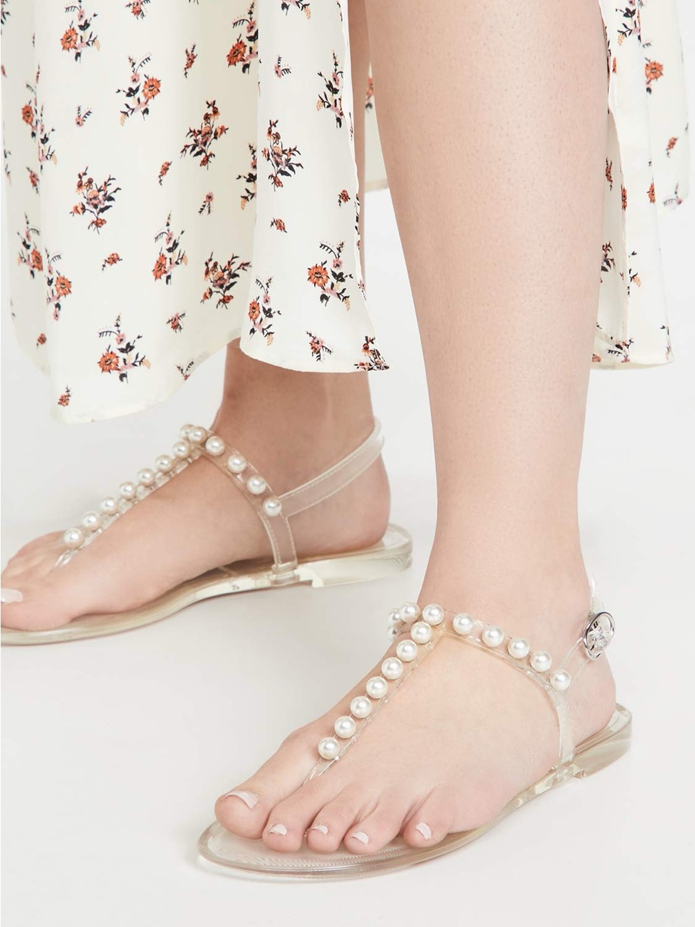 Stuart Weitzman Goldie Jelly Sandals Size - 5 Clear and White Pearls